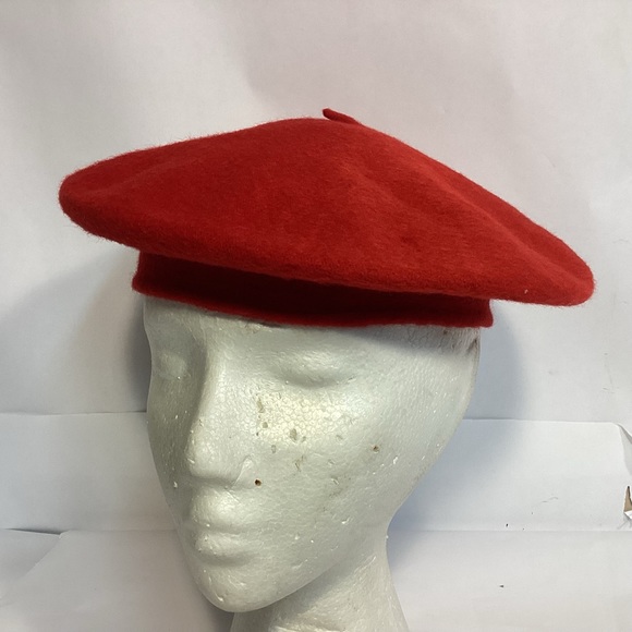 Vintage Beret Deluxe Wool Beret Hat imported form France - Picture 1 of 8